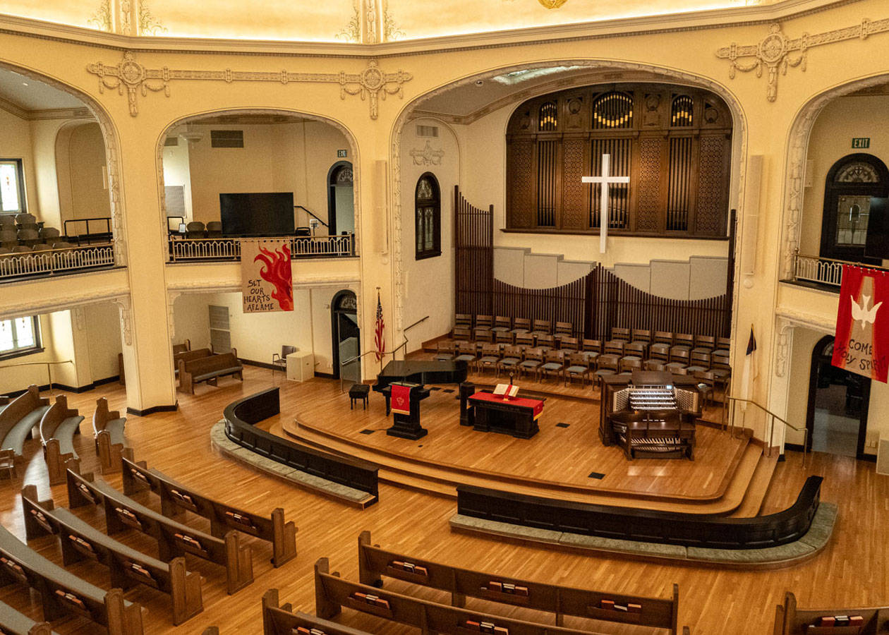 Allen organ at First United Methodist Church, Paris