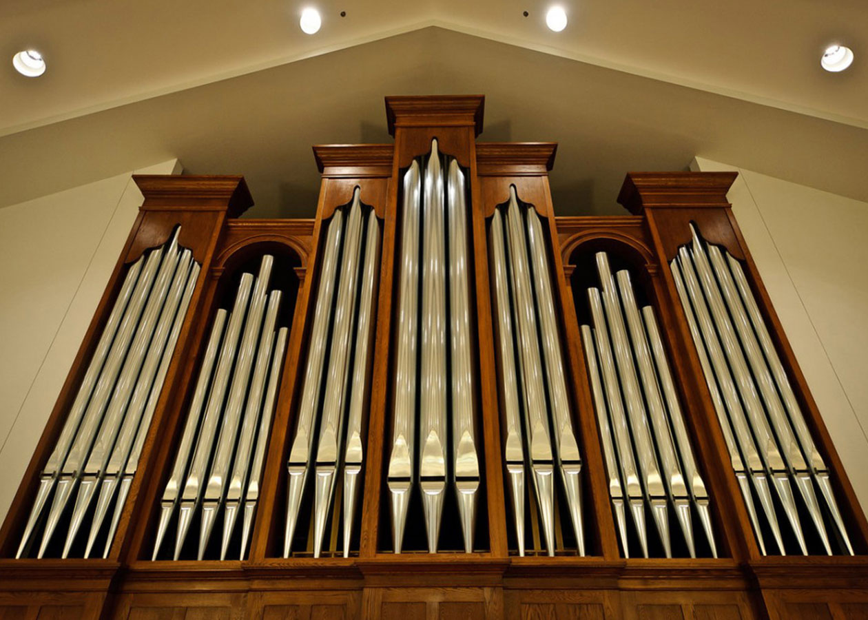Allen organ at Messiah Lutheran Church